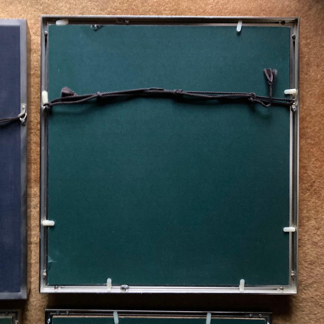 美品　高級アルミ額縁4枚セットサイズ大2枚中2枚