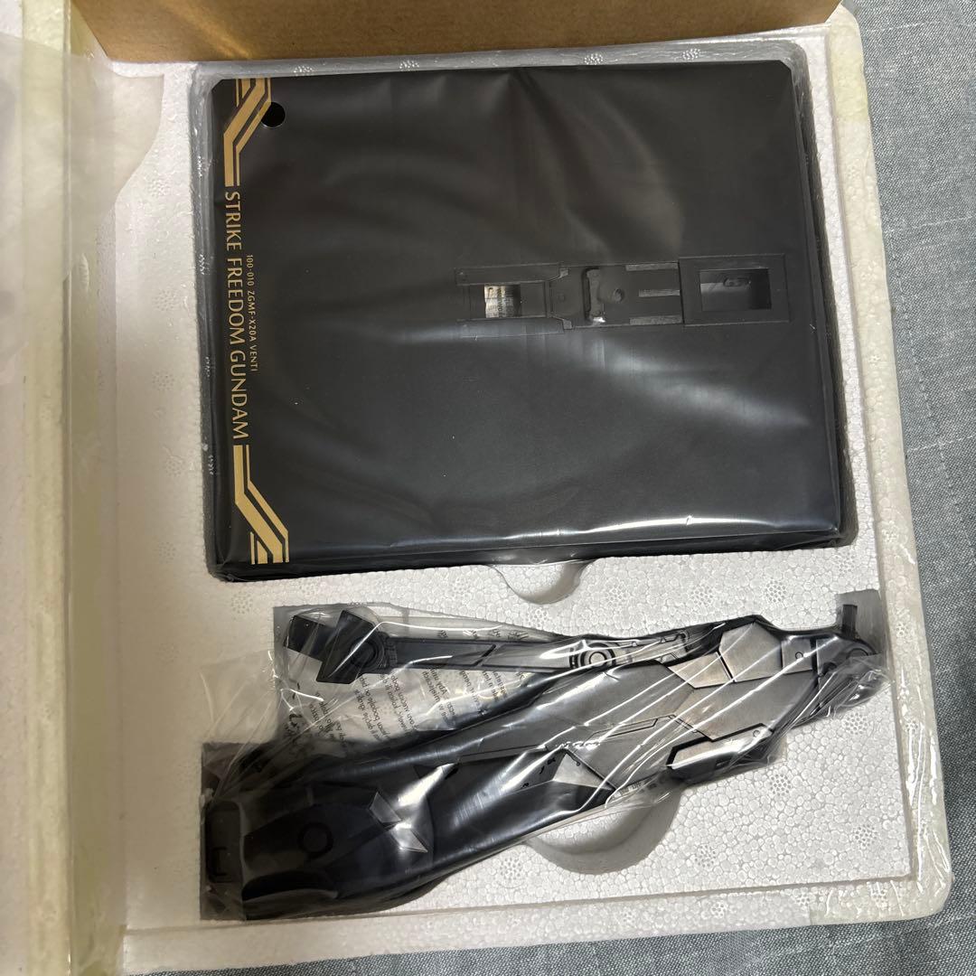 メタルビルド　ストライクフリーダムSOUL BLUE ver難あり