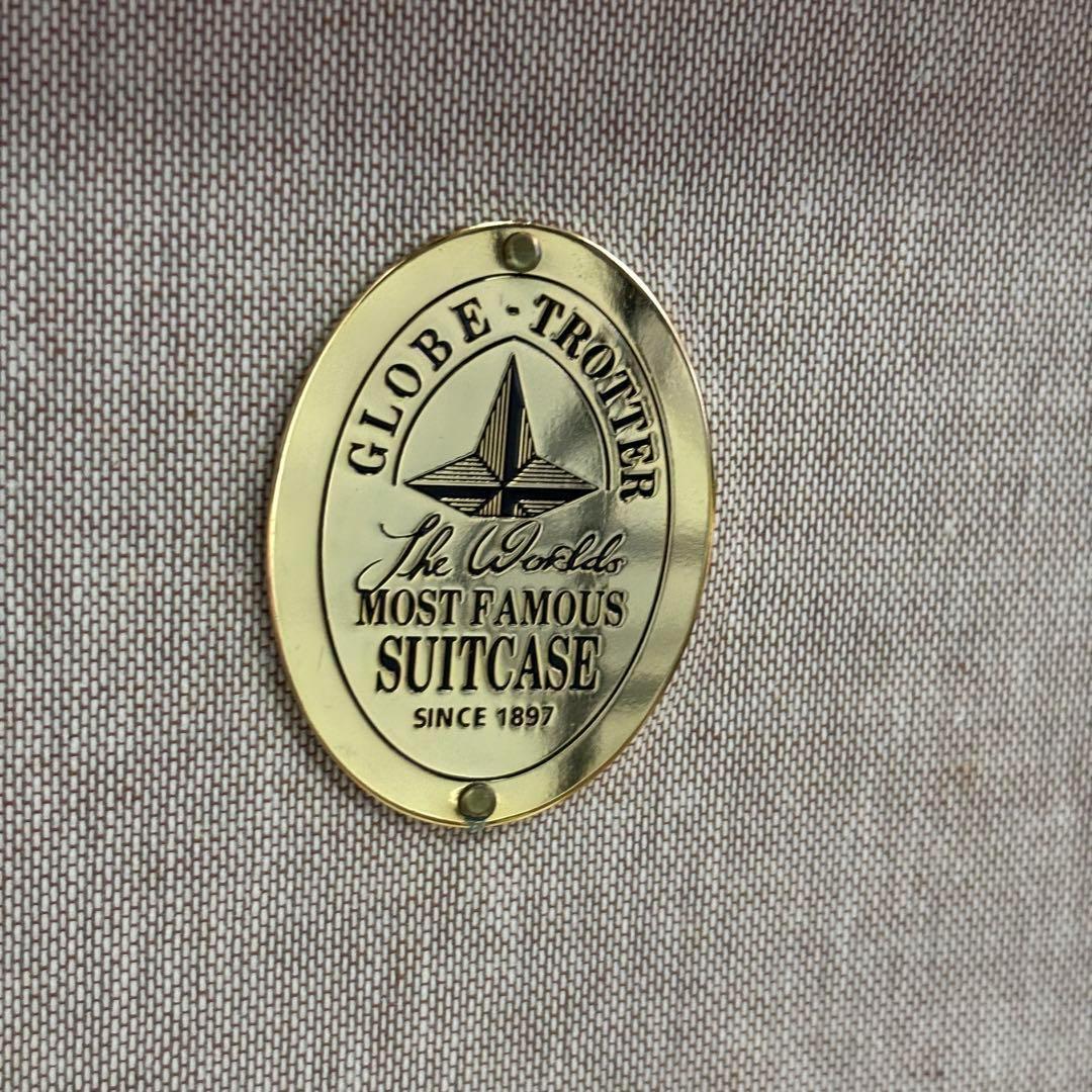美品 GLOBETROTTER エクストララージ 101L 2輪 スーツケース