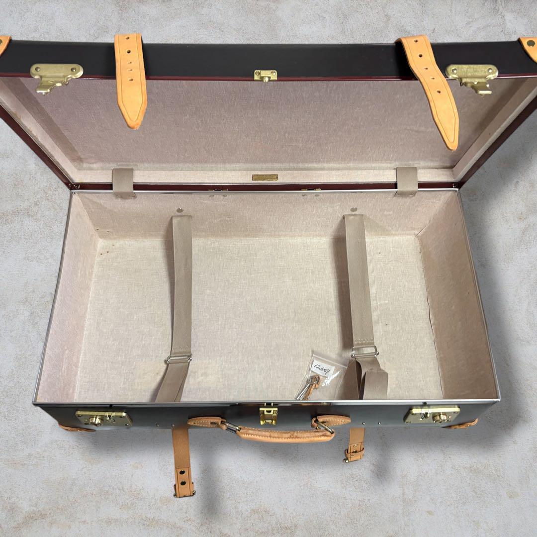 美品 GLOBETROTTER エクストララージ 101L 2輪 スーツケース