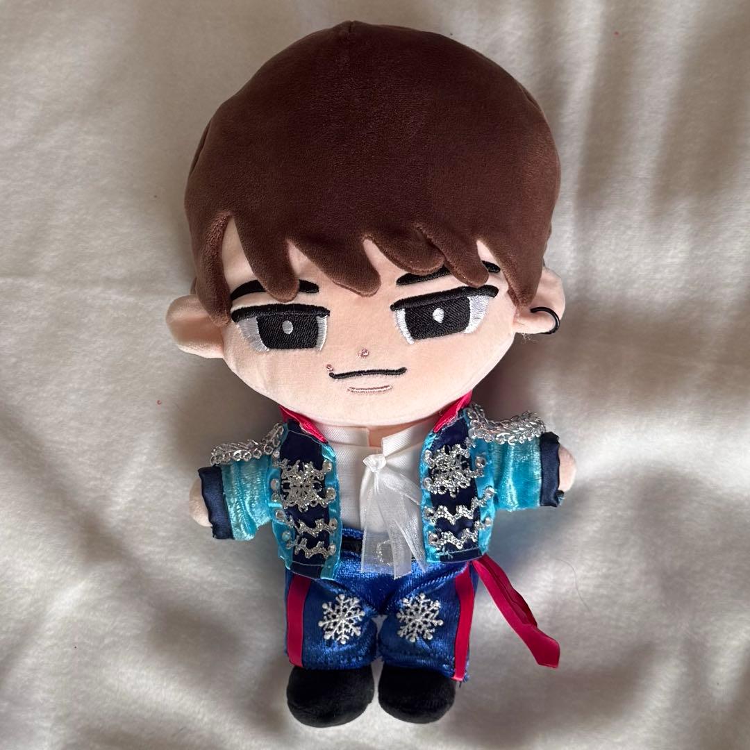 かい　Bigぬい ターコイズ衣装　渡辺翔太