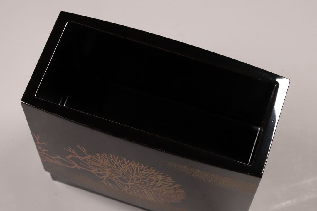 輪島塗名工「井波唯志」海華文 花器 蒔絵 沈金 黒塗 木製漆塗 花入 M971