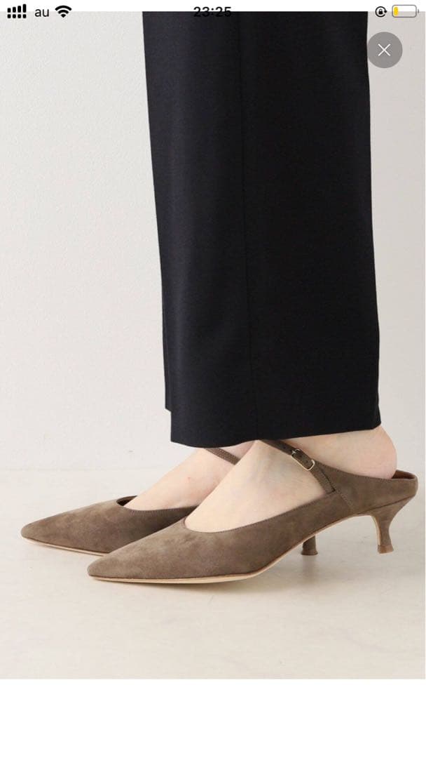 ノーブル　BRENTELLA プチストラップヒール　ベージュ　スウェード　37