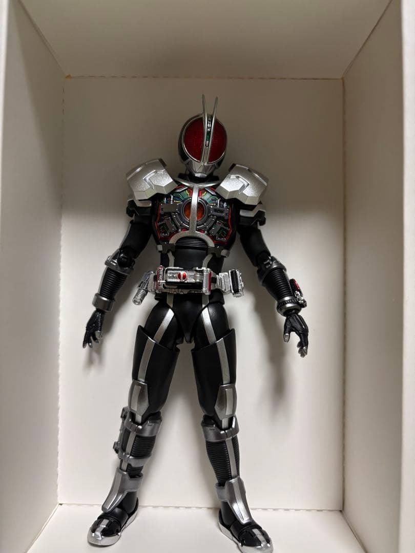 【開封済】真骨彫製法　仮面ライダーファイズ アクセルフォーム