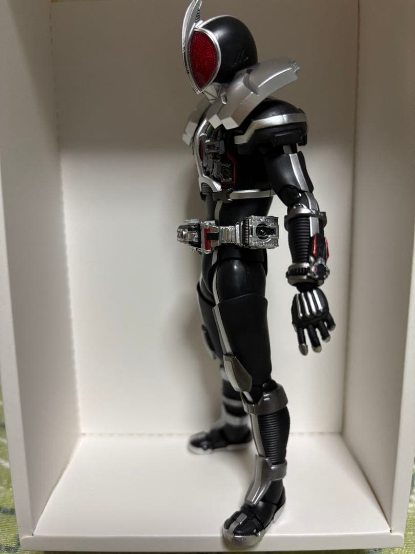【開封済】真骨彫製法　仮面ライダーファイズ アクセルフォーム