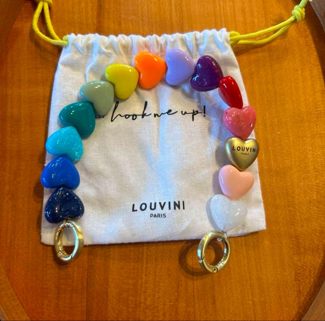 louviniルヴィニパリ♡ハンドストラップ新品　レインボー
