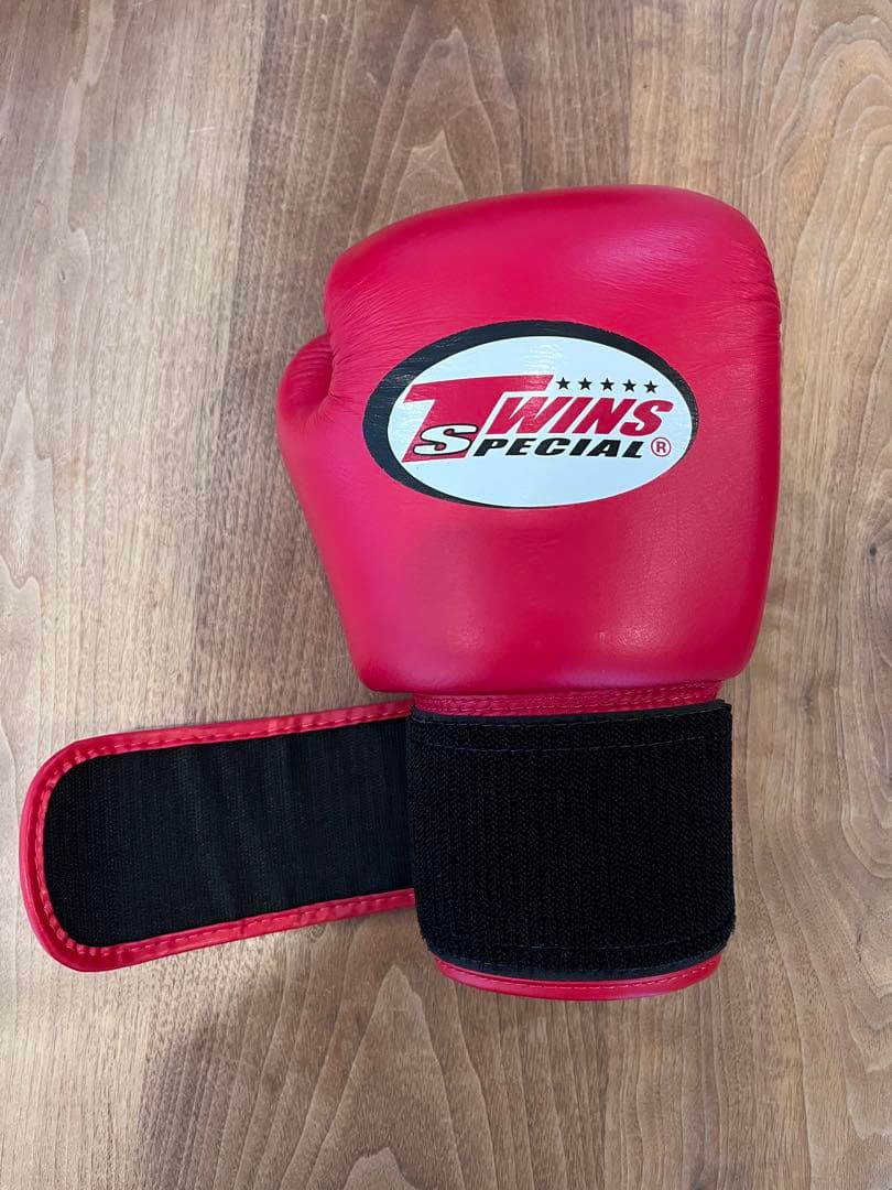 TWINS SPECIAL ボクシンググローブ 赤 12オンス