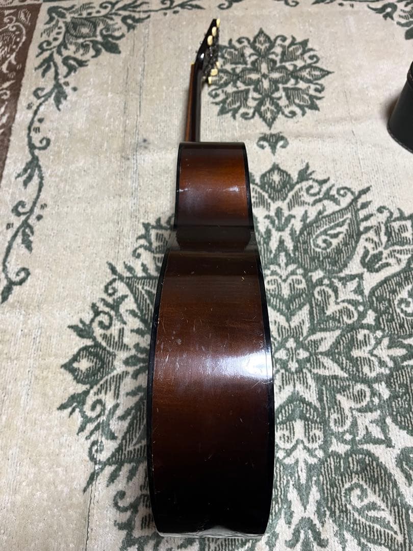 YAMAHA FG110 ヤマハロゴ 赤ラベル ハードケース付き