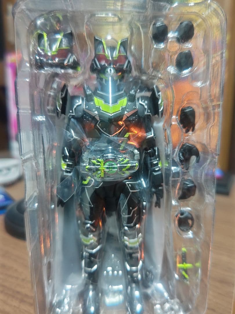 s.h　フィギュアーツ　仮面ライダータイクーン　ブジンソード