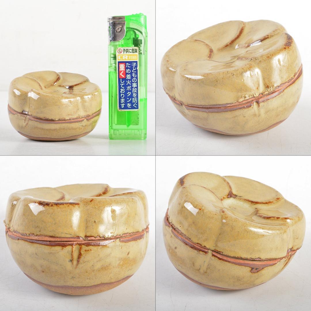 茶道具　高取焼　十四代亀井味楽造　梅香合　共箱　即中斎極め箱　M　R5952