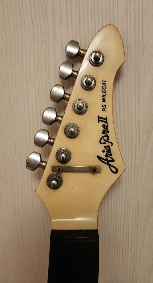 アリアプロ2　RS　WILDCAT エレキギター　中古品