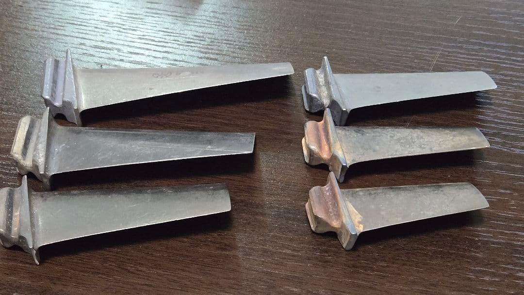 米軍放出品 B52戦略爆撃機タービンブレード セット