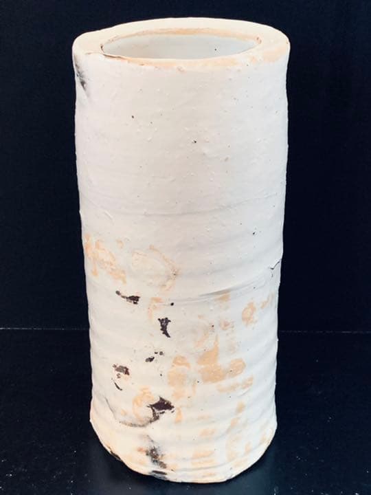 辻村史朗　粉引花入