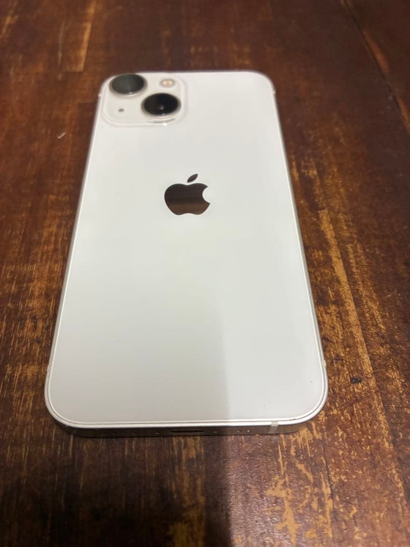 Apple iPhone 13 mini レザーケース付き