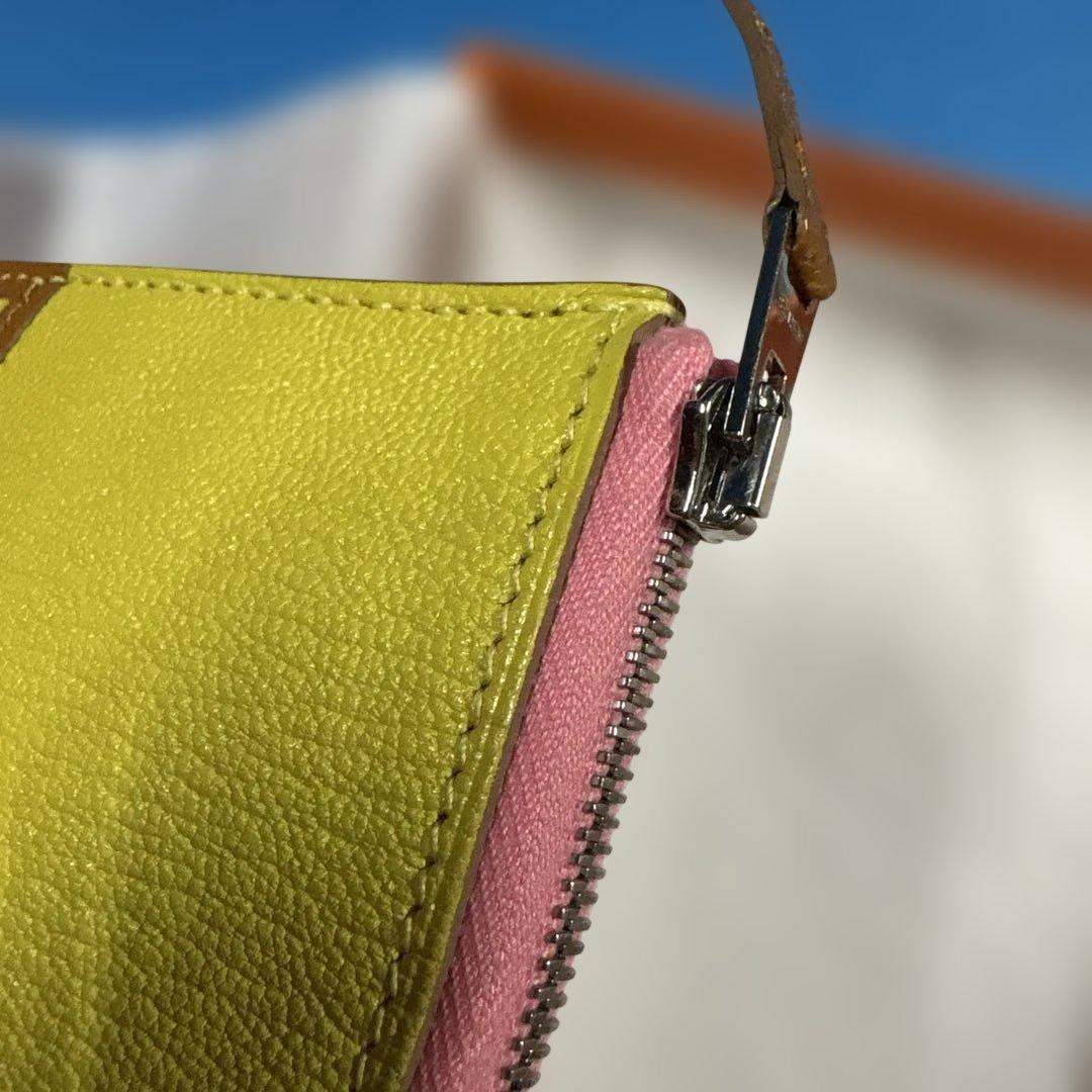 HERMES（エルメス ）⭐️ケース　シュバル　パドック 馬