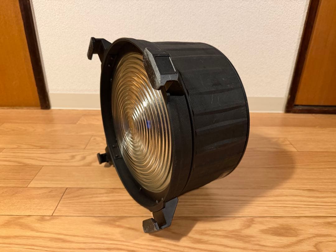 (中古) Aputure LS 600d (ダボ:26パイ) + F10レンズ