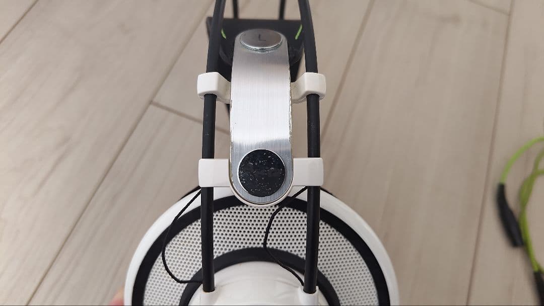 AKG Q701 ホワイト