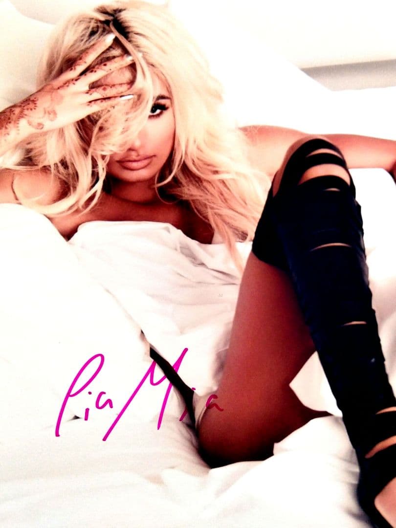 セール中…ピア・ミア直筆サイン入り超大型写真…ドゥ・イット・アゲイン