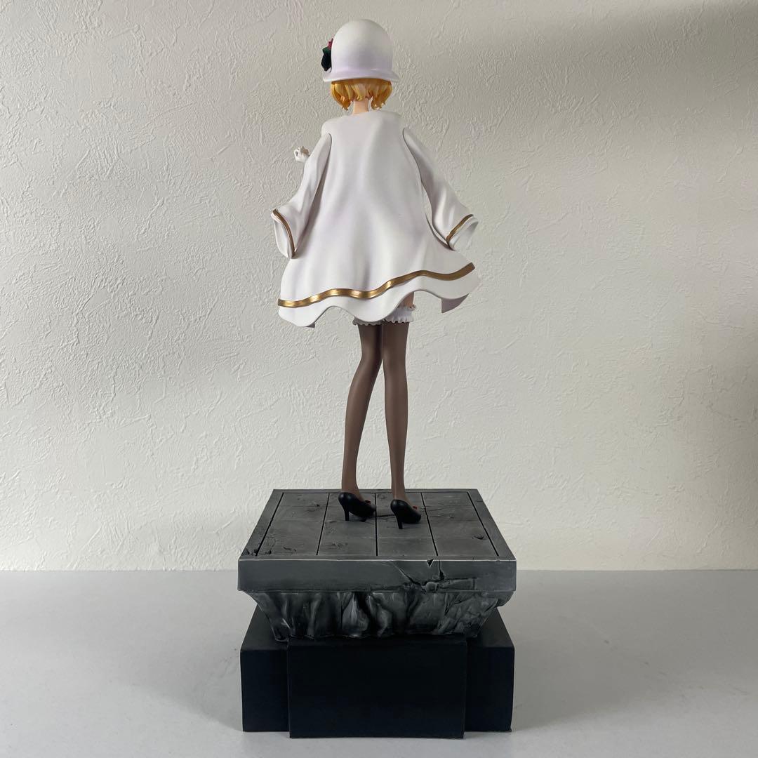 ワンピース　海外フィギュア　ステューシー