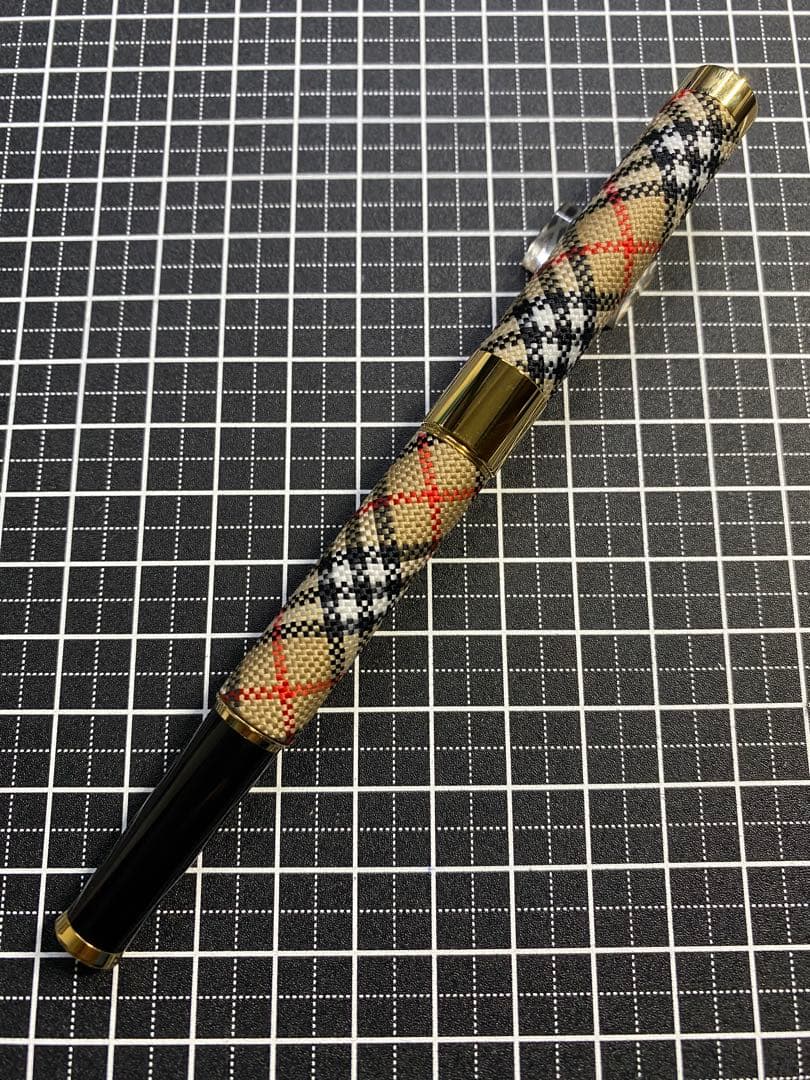 Burberry NOVA 布張り　万年筆　字幅M