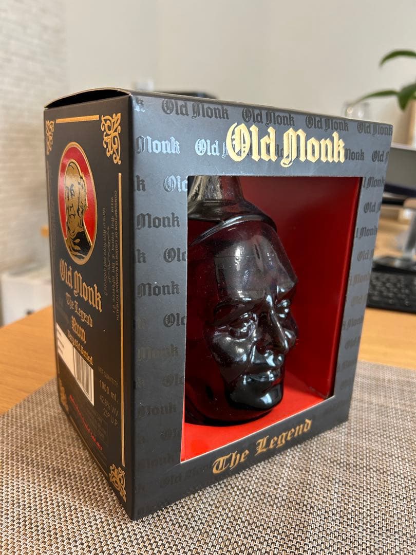 Old Monk The Legend オールドモンク ラム酒 (1L)