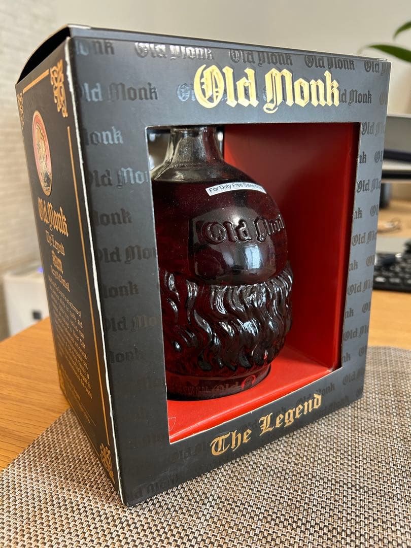 Old Monk The Legend オールドモンク ラム酒 (1L)