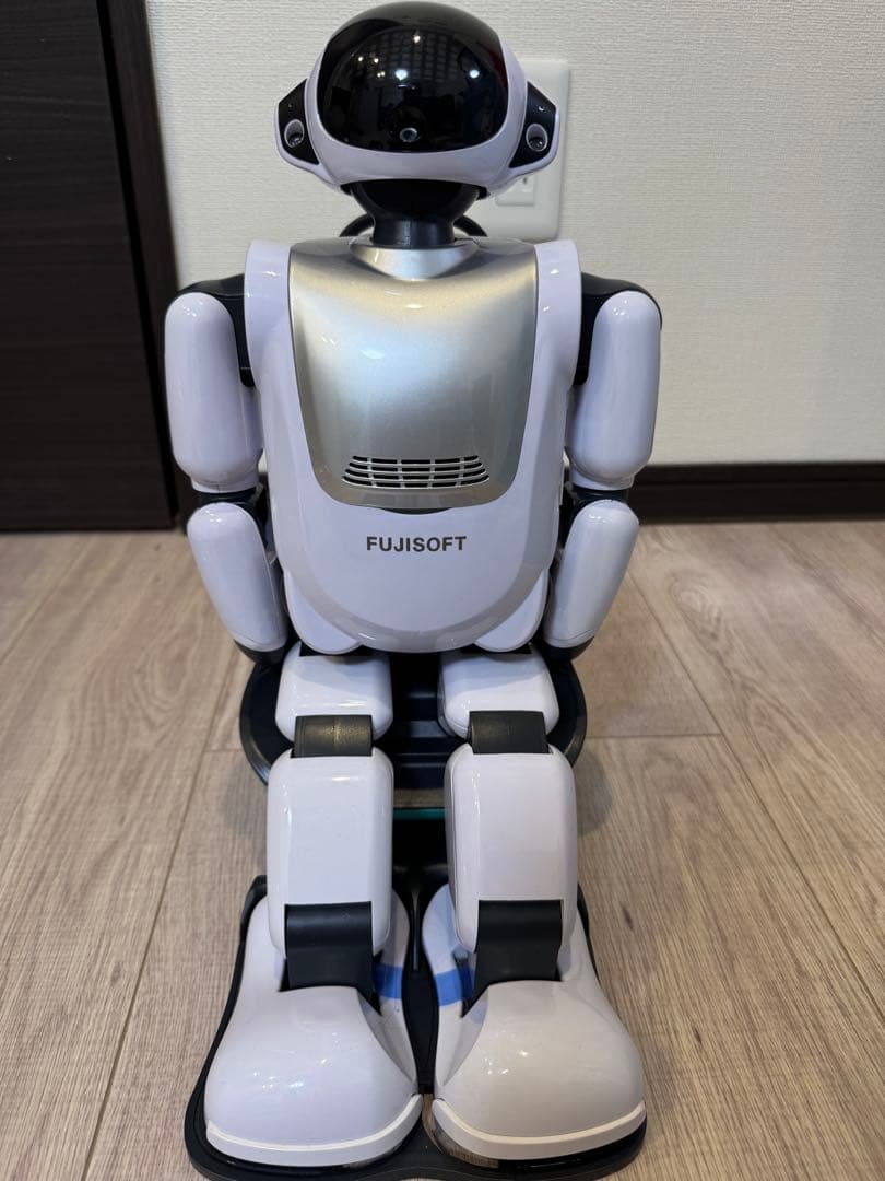 【美品】FUJISOFT palro コミュニケーションロボット