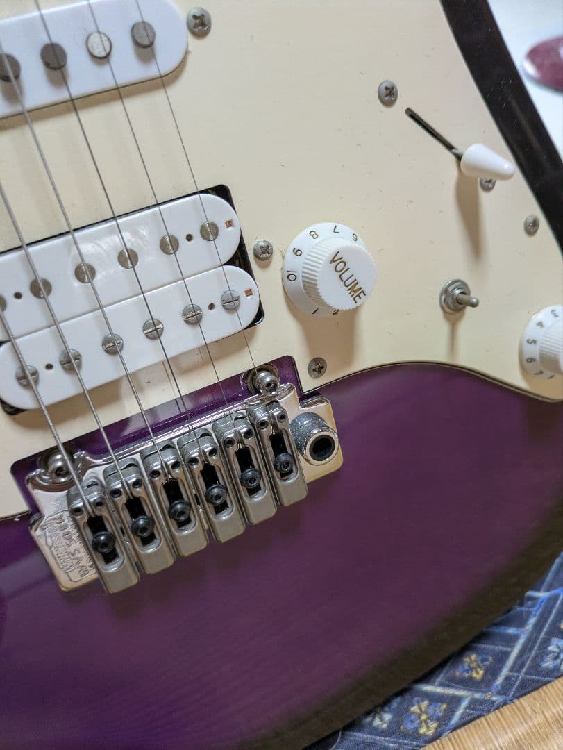 レイフィールド　Rayfield エレキギター パープル