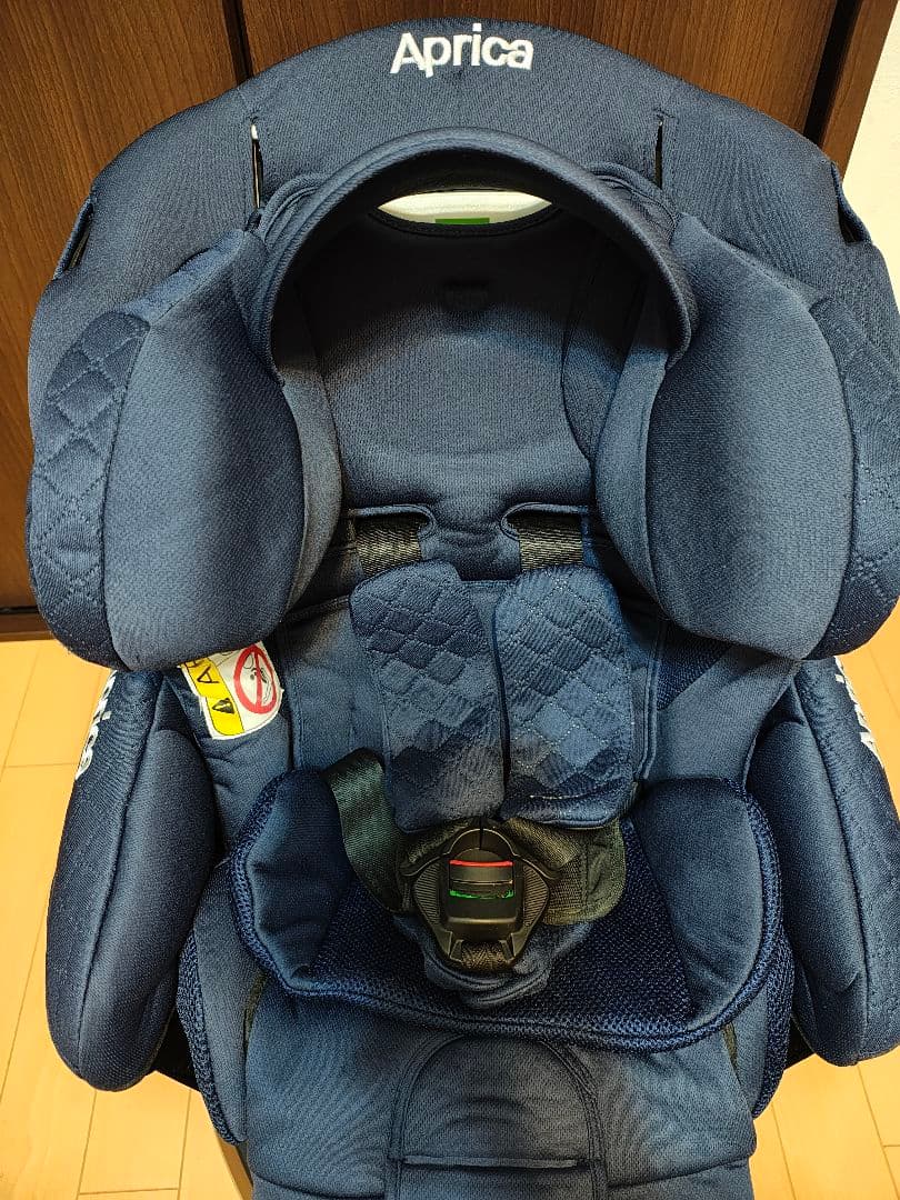 Aprica フラディア グロウ ISOFIX プレミアム チャイルドシート