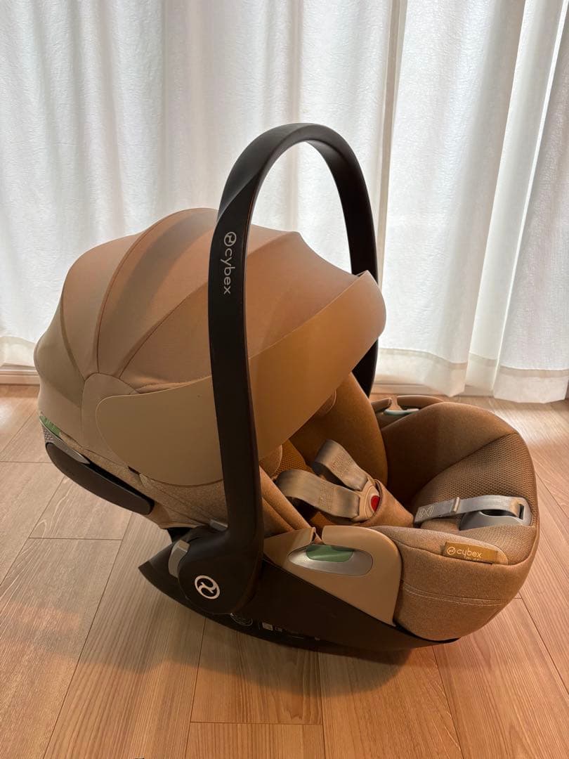 cybex クラウド T-iSize コージーベージュ　アダプター付き