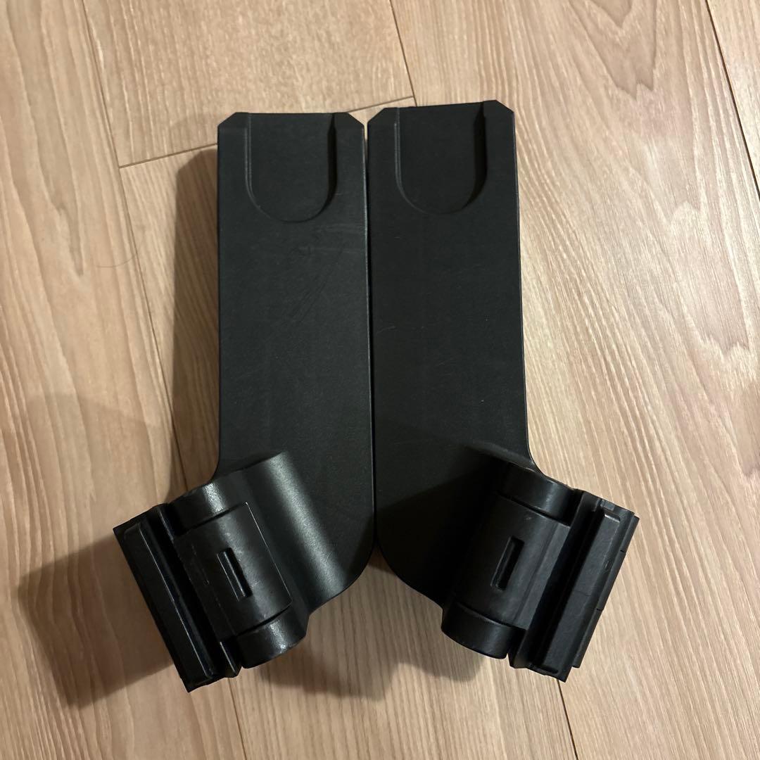 cybex クラウド T-iSize コージーベージュ　アダプター付き