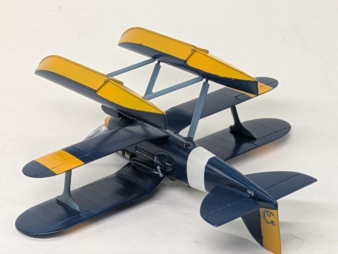 『やっこー』紅の豚　1/72 カーチスR−3C-0. プラモデル完成品