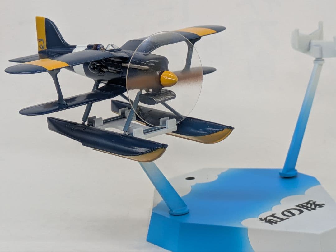 『やっこー』紅の豚　1/72 カーチスR−3C-0. プラモデル完成品