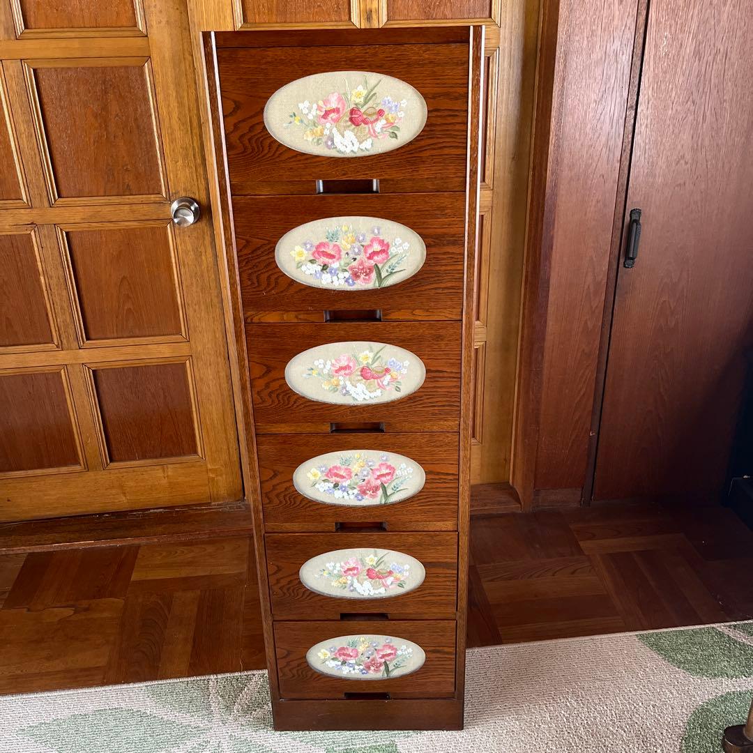 戸塚さ刺繍　木製花柄5段チェスト