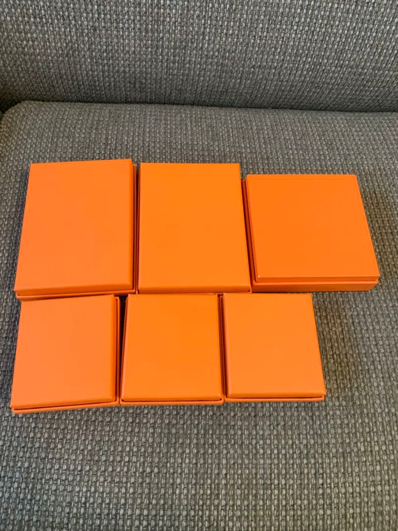 Oh　美品エルメス　ネックレス　ピアスなど　入れ　空箱　巾着袋　6セット