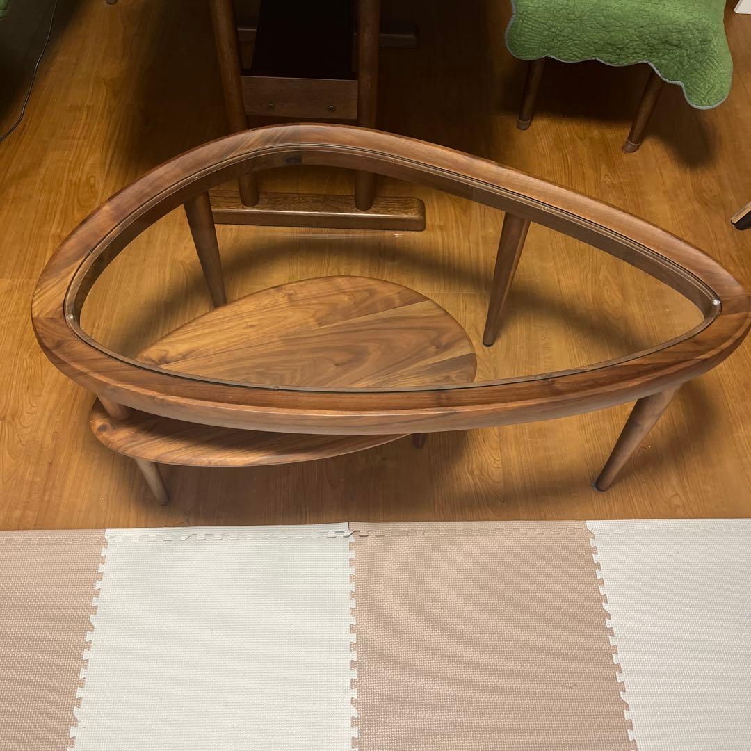 【直接お渡し】アシンメトリックガラステーブル