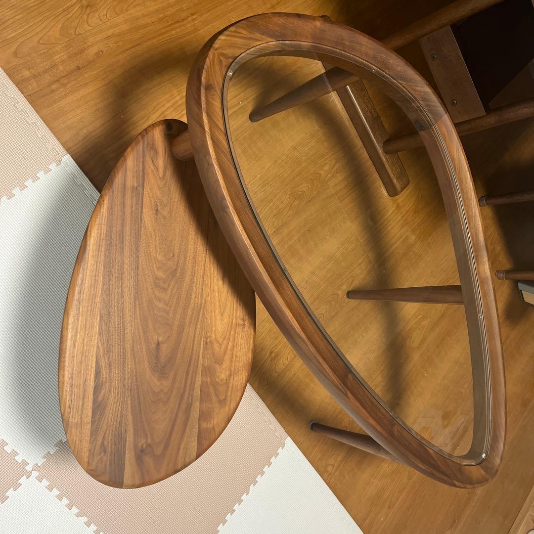 【直接お渡し】アシンメトリックガラステーブル