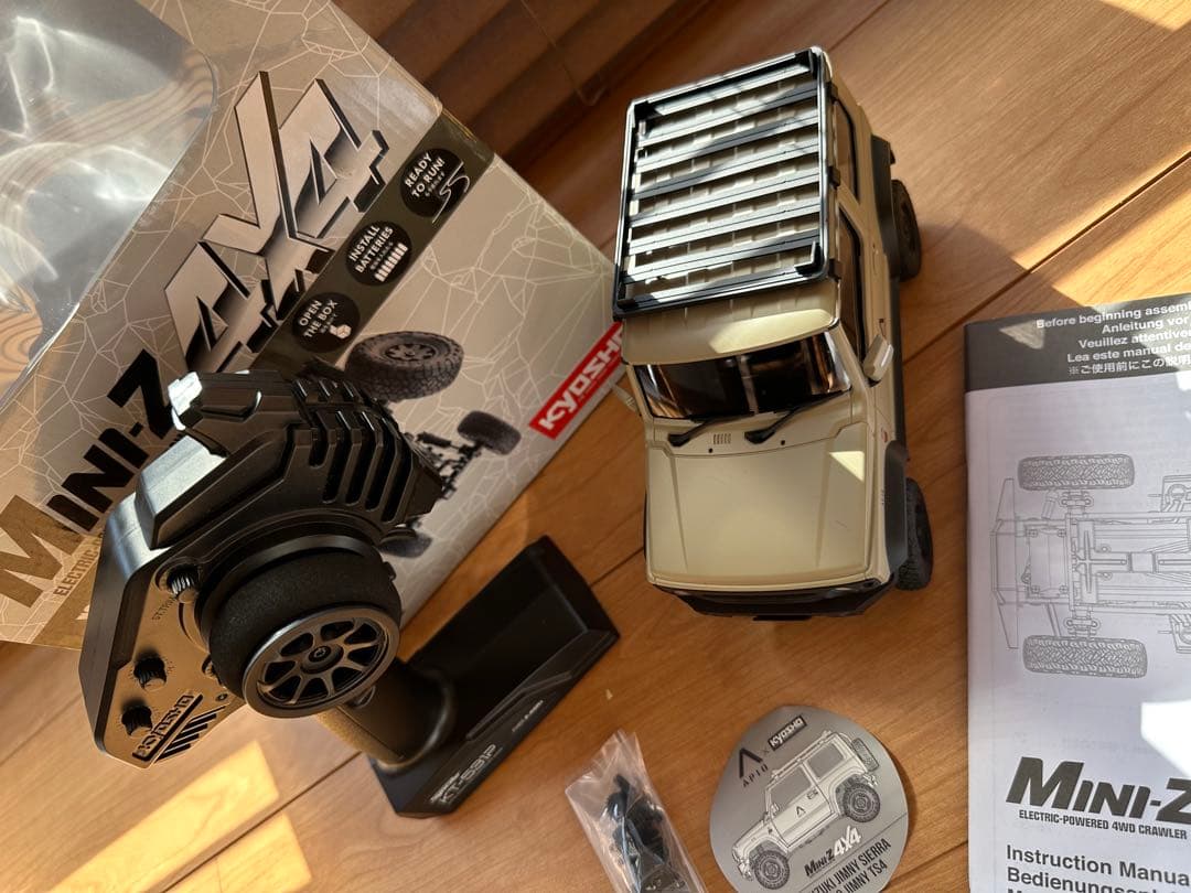 Kyosho Mini-Z 4x4 ベージュ　アピオジムニーシエラ