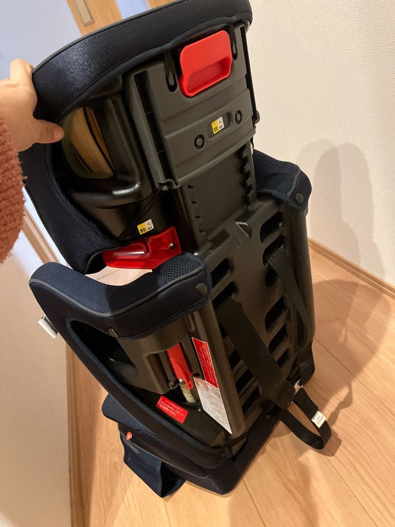 Aprica ジュニアシート ネイビー　エアグルーヴ プレミアム