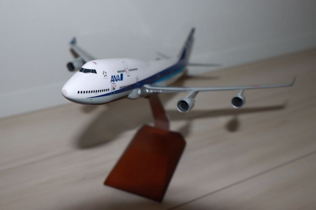 ANA ボーイング747-400 NH20064 1:200 ギヤ無し