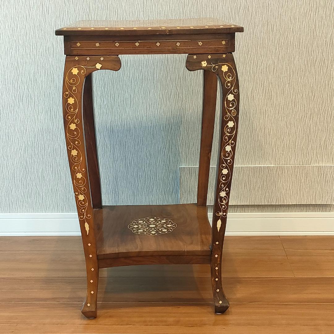 アンティーク　花台　象嵌　サイドテーブル　猫脚　棚付き