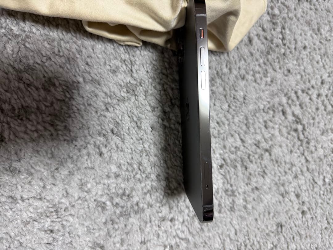 Apple iPhone 12 Pro グラファイト　SIMフリー