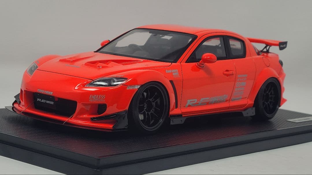 ミニカー 1/18 Mazda RX-8 (SE3P) RE Amemiya IG3176