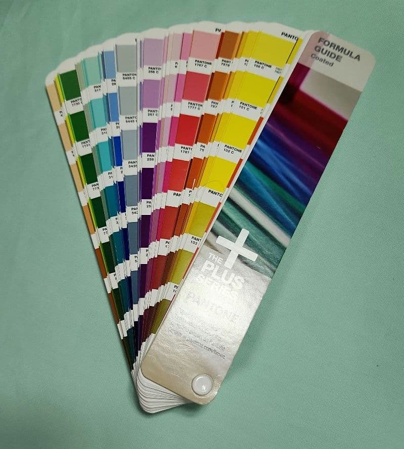 PANTONE THE PLUS SERIES 色見本