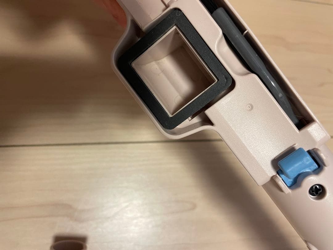 シャープ　充電式掃除機　EC-PT1 2024年製