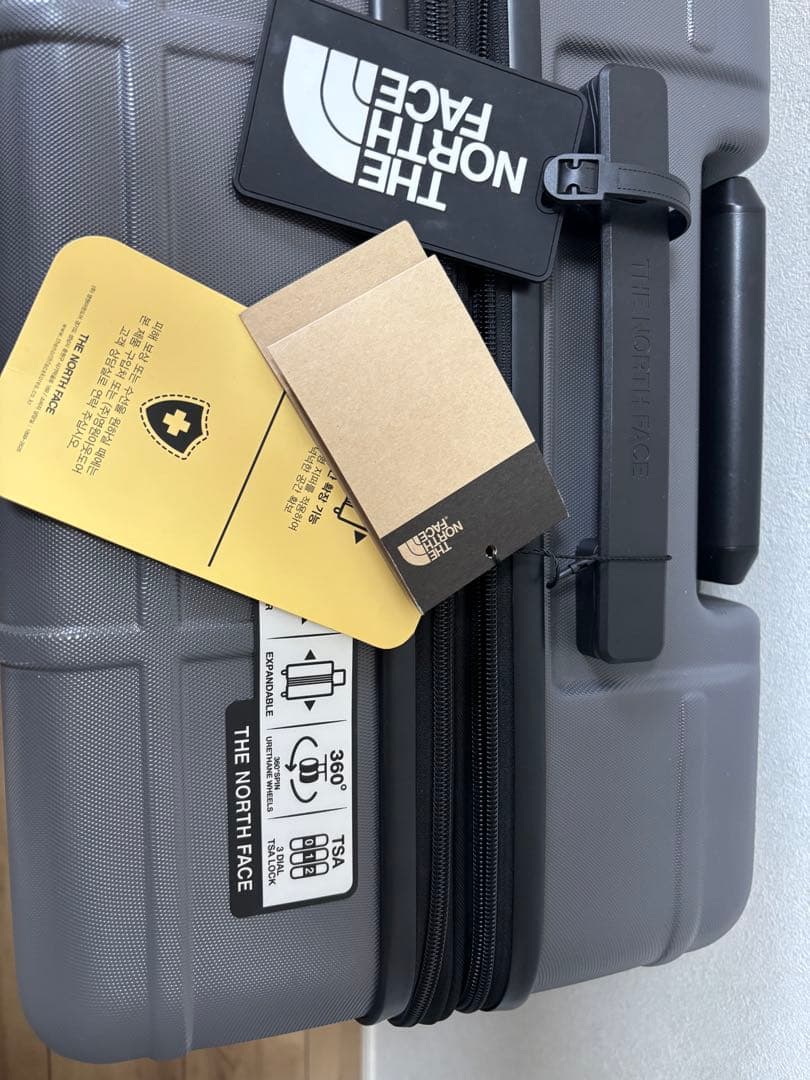 韓国限定 THE NORTH FACE スーツケース　ノースフェイス　28