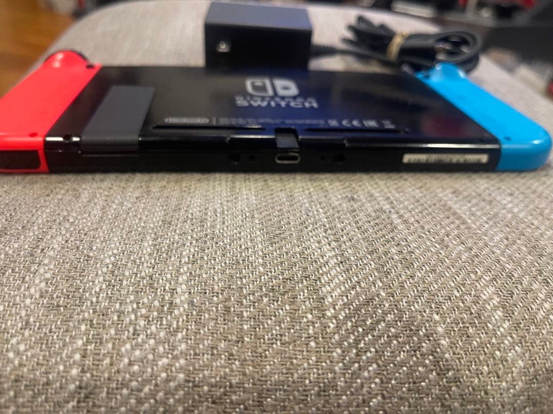 Nintendo Switch 青/赤 本体 ACアダプタ付き