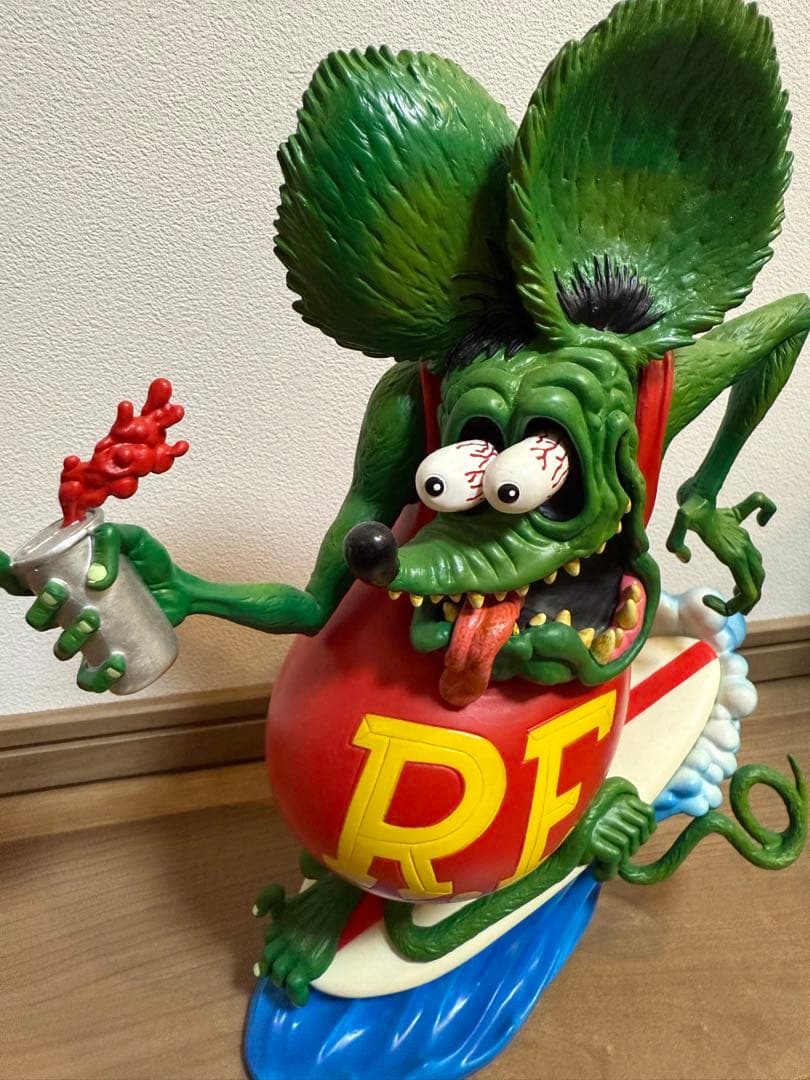 RFフィギュア サーフボード付き