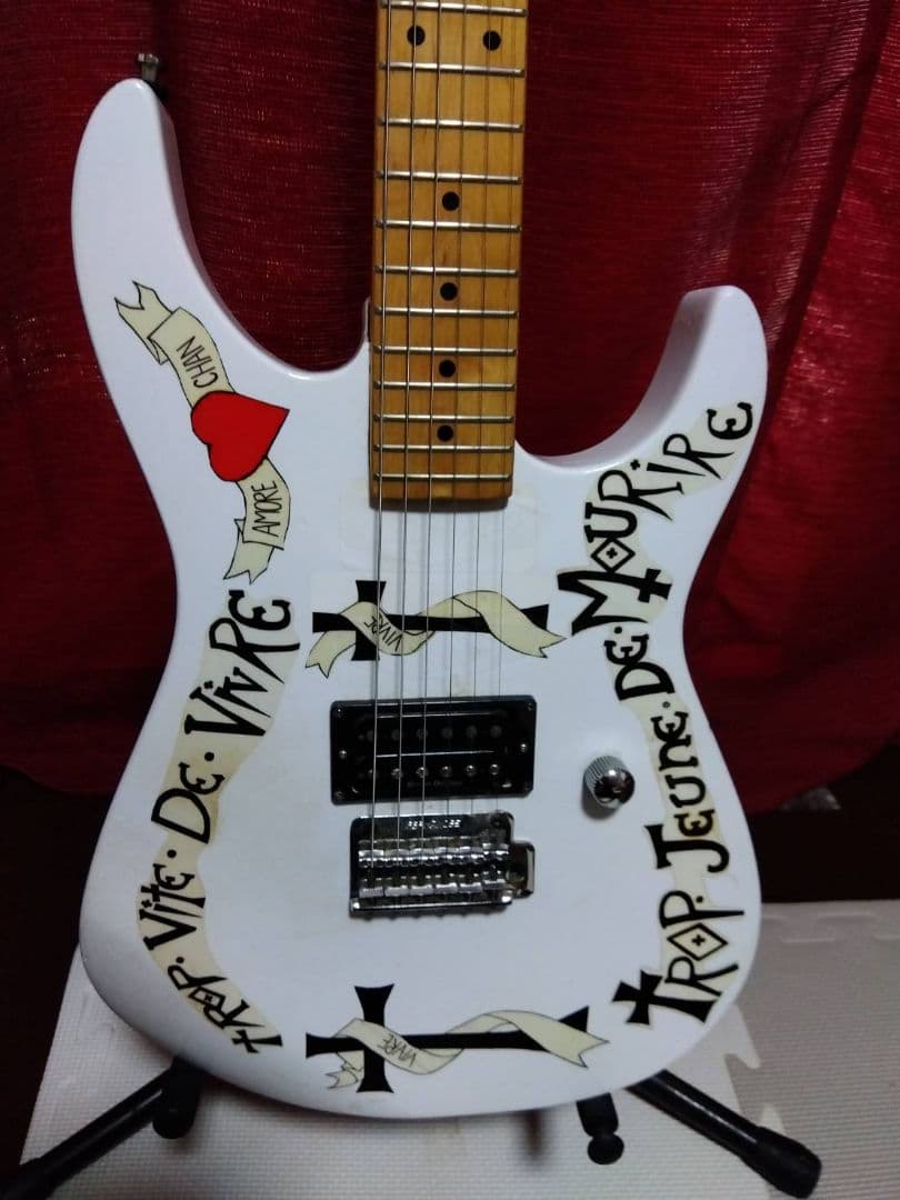 ストラトギター