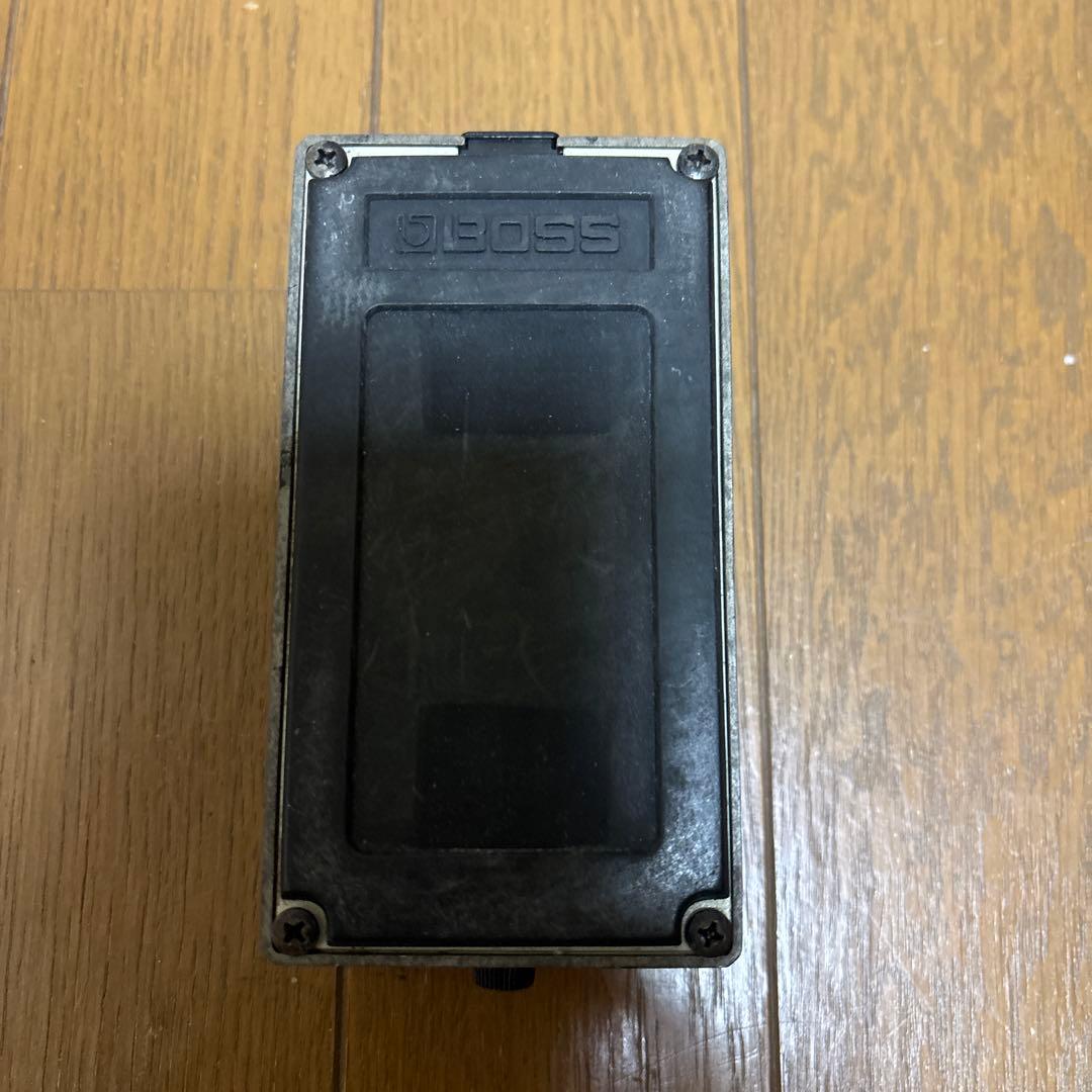 「めげお」BOSS Heavy l HM-2 ギターエフェクター